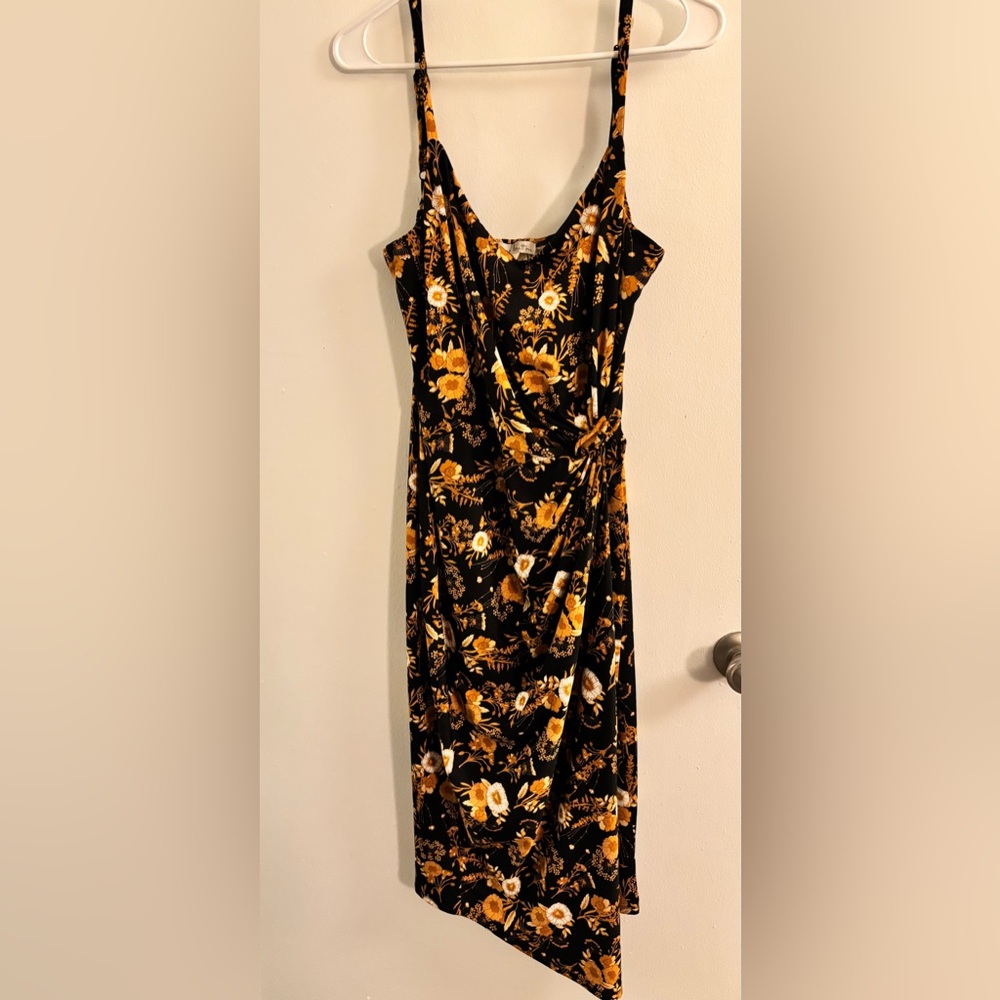 Nine Britton Sz L Black and Gold Floral Midi Wrap Dress